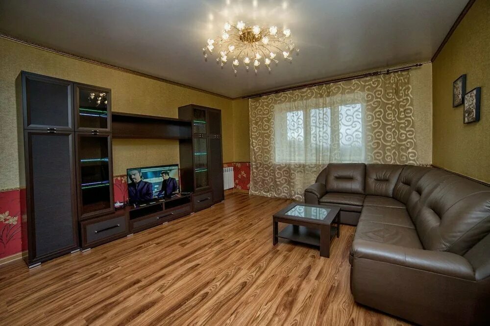 Квартиры в смоленске купить фото Панорама: Апартаменты Арендаград, Кронштадтский пер., 2, 2 комнаты, жильё посуто