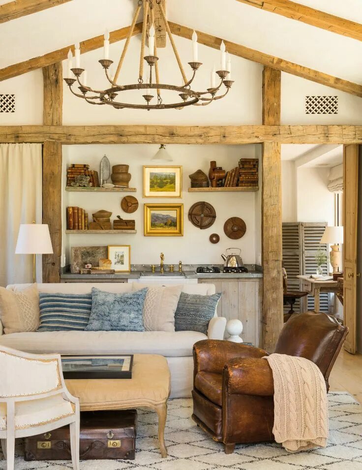 Квартиры в стиле кантри фото French Farmhouse Inspiration: Patina Farm Rustic living room design, Farm house 