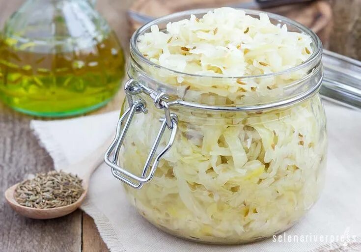 Квашеная капуста в банке фото Magical Sauerkraut Sauerkraut recipes, Homemade sauerkraut, Fermented foods