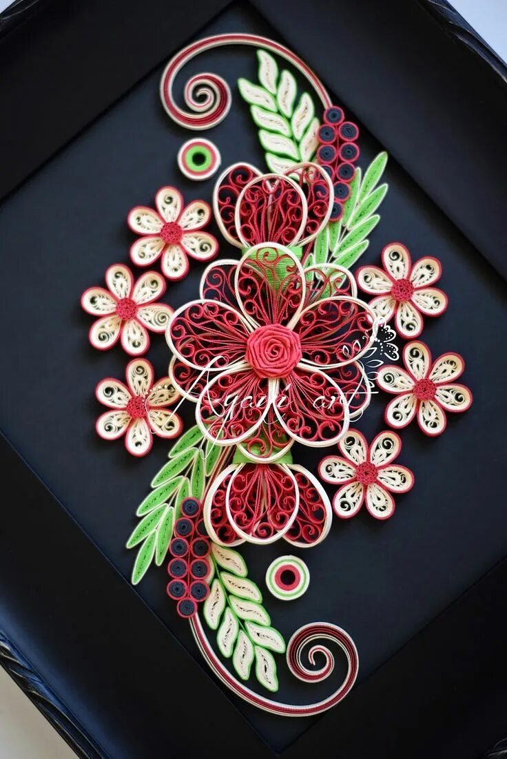 Квиллинг фото работ Quilling in Red, Cream and Green Paper quilling cards, Quilling, Origami and qui