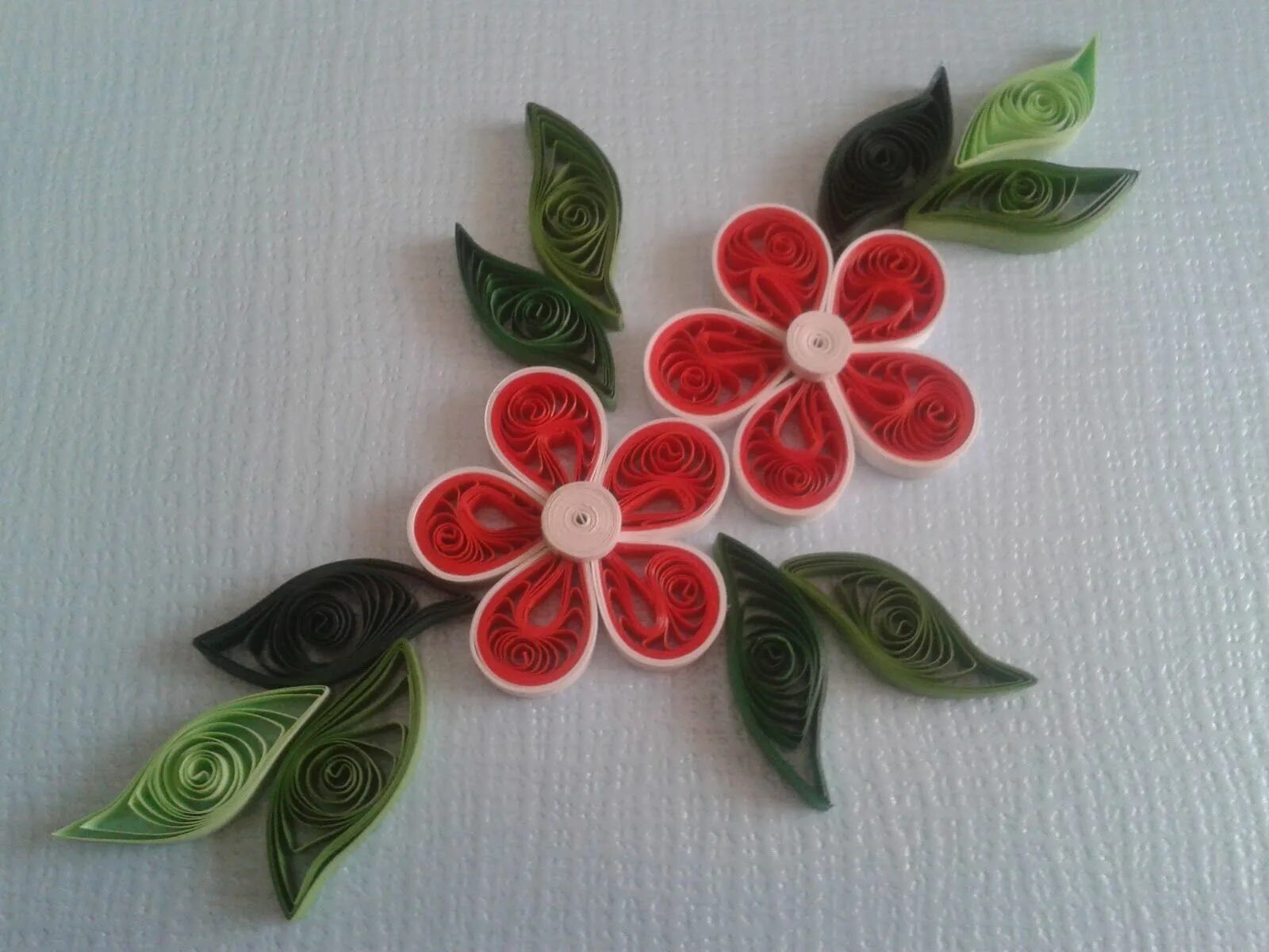 Квиллинг из бумаги для начинающих фото Paper Quilling- Malaysian Flower Quilling patterns, Quilling flowers tutorial, Q