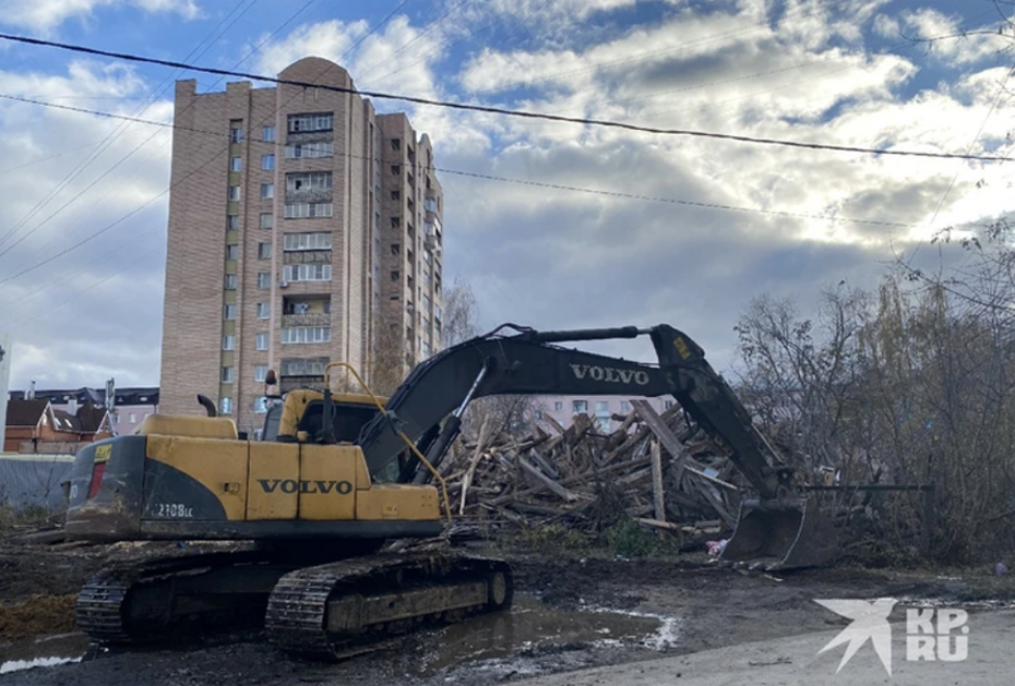 Квинтагон цветной бул 10 рязань фото На Цветном бульваре Рязани разобрали на дрова старинный дом - RG62.iNFO - информ