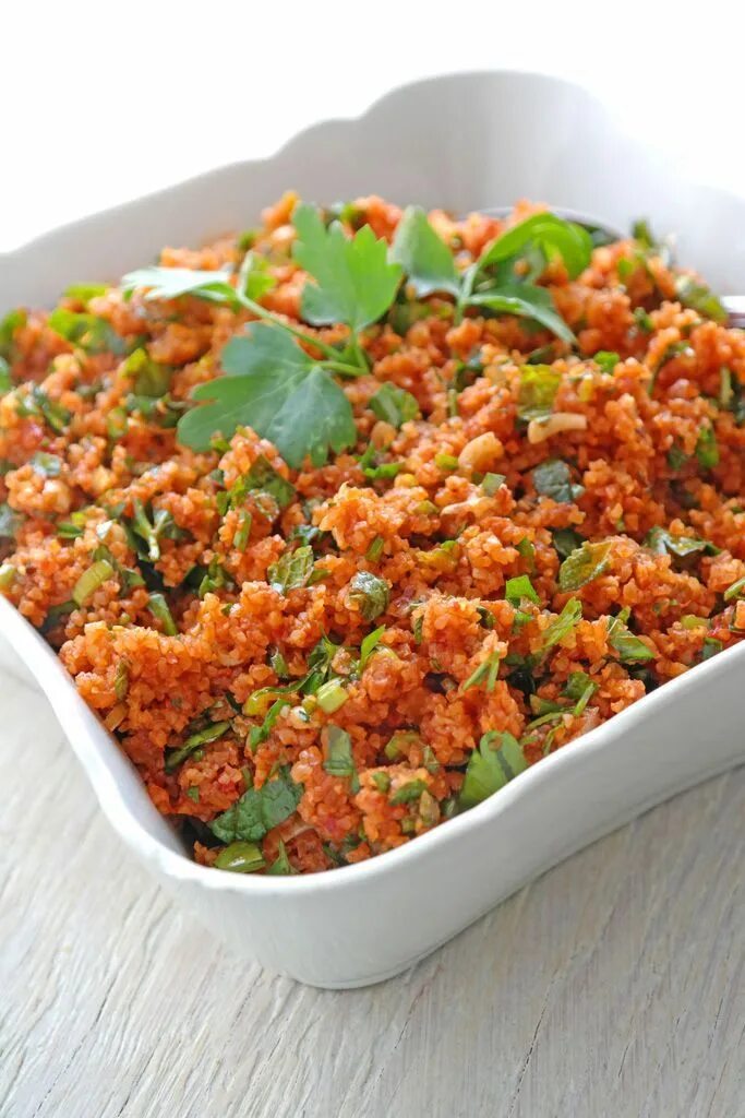 Кысыр турецкая рецепт с фото Kısır - türkischer Bulgursalat. Bulgur salad, Couscous recipes, Vegetarian recip
