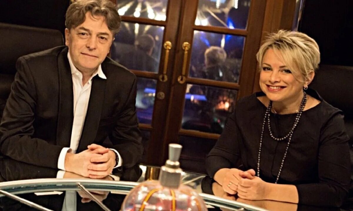 Кью кэпитал елена орлова фото Красивые и умные: как привлекательные девушки становятся участницами телеигры "Ч