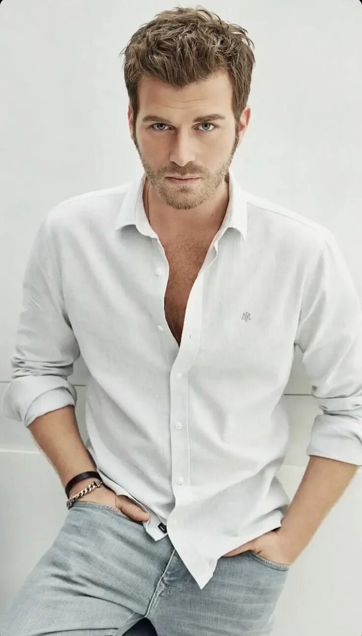 Кыванч турецкий актер фото Kivanç Tatlituğ Ünlüler, Erkek saç modelleri, Karın çalıştırma