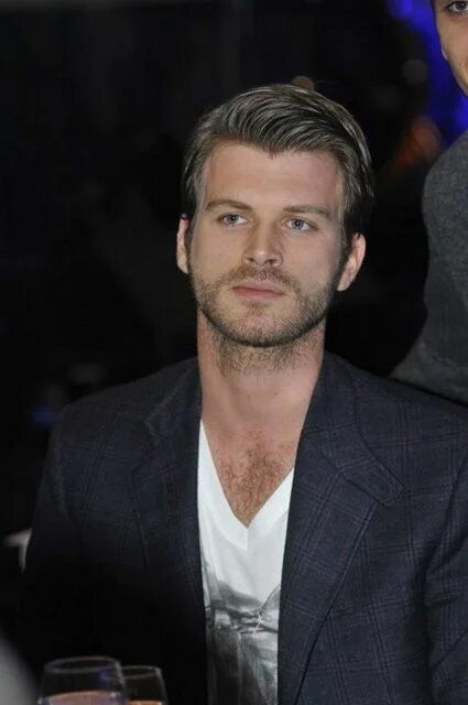 Кыванч турецкий актер фото Kıvanç Tatlıtuğ kapak oldu Martin scorsese, Aktör, Şarkıcılar