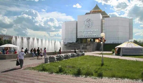 Кызыл фото музей Кызыл Национальный Музей РТ. Фотография из альбома Кызыл - 42 из 45 ВКонтакте