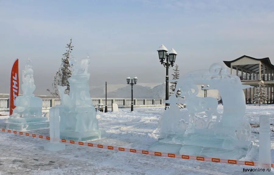 Кызыл зимой фото Лучшая работа конкурса "Ледовая сказка в Центре Азии" - скульптура "Архар" " Тув