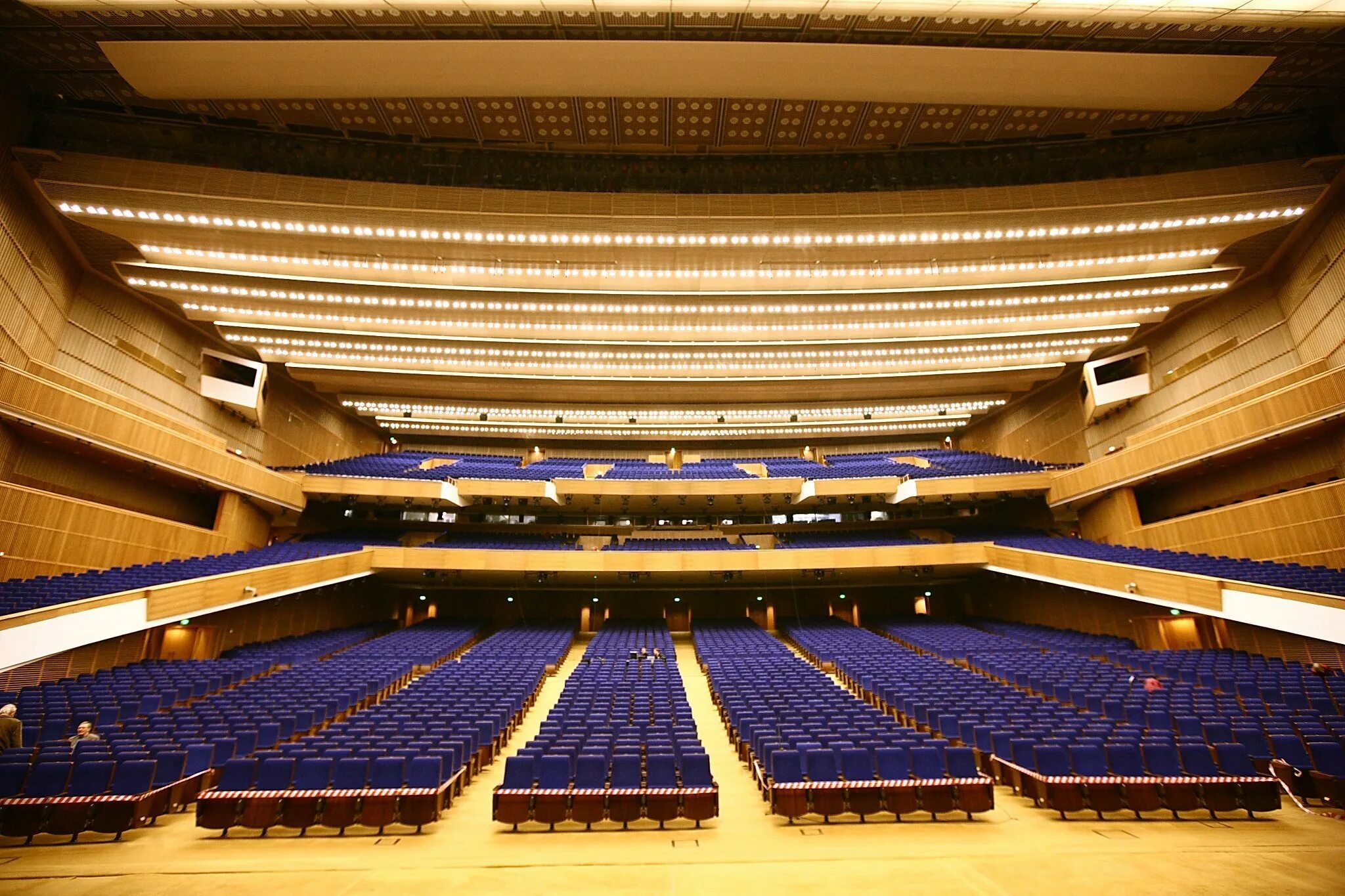 Кз москва фото зала Зал кремлевского дворца