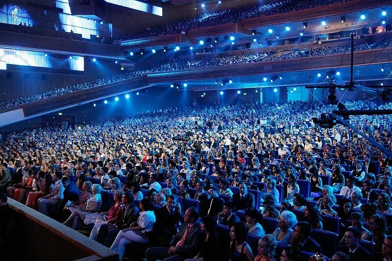 Кз москва фото зала Государственный Кремлевский Дворец