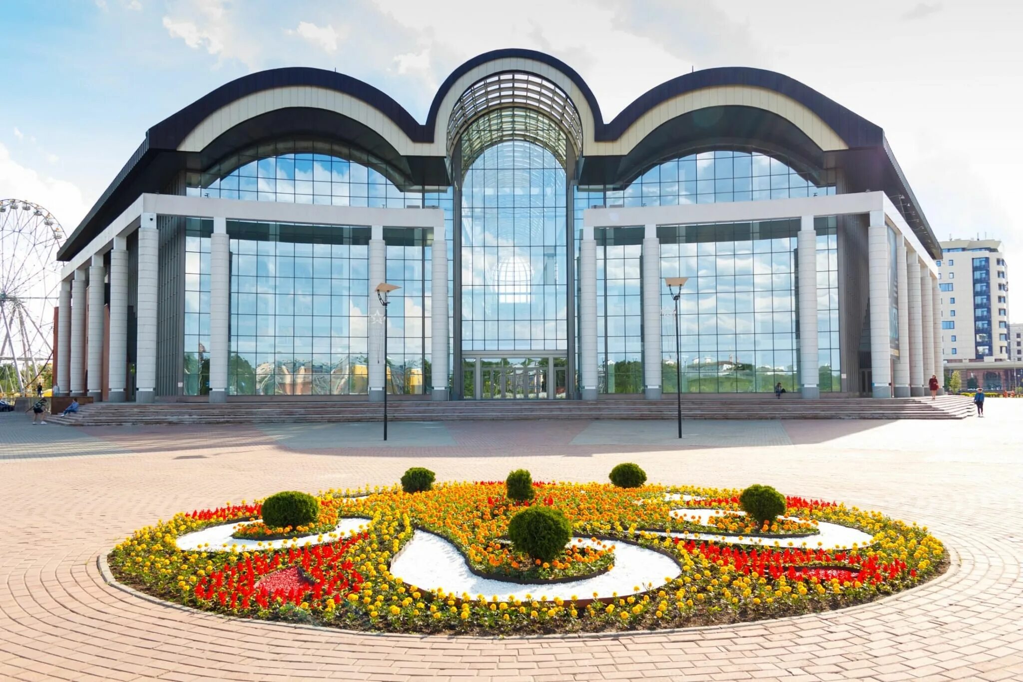 Кзц миллениум ярославль фото зала Кзц миллениум ярославль фото зала Кзц миллениум ярославль фото зала Концертно-зрелищный центр "Миллениум" - Ярославль, Которосльная наб., д. 53. Под