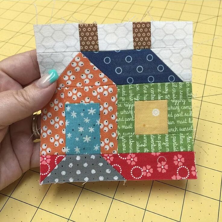 Insert Snappy Title Here... - A Quilting Life House quilts, Quilt patterns, Hous