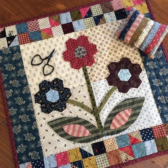 Пэчворк идеи для вдохновения фото https://sentimentalquilter.blogspot.com/ Patchwork ad esagono, Patchwork, Tovagl