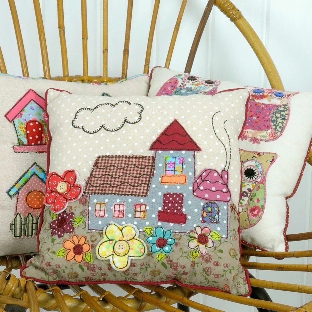 Пэчворк идеи для вдохновения фото Mini Patchwork Cottage Cushion Rex London Квилтинг, Подушки без шитья, Машинный 