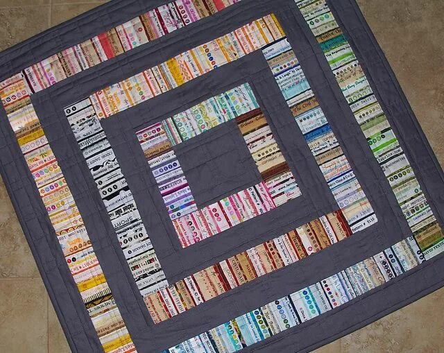 Пэчворк из полосок ткани фото Grey Selvage Quilt Quilts, Scrap quilts, String quilts