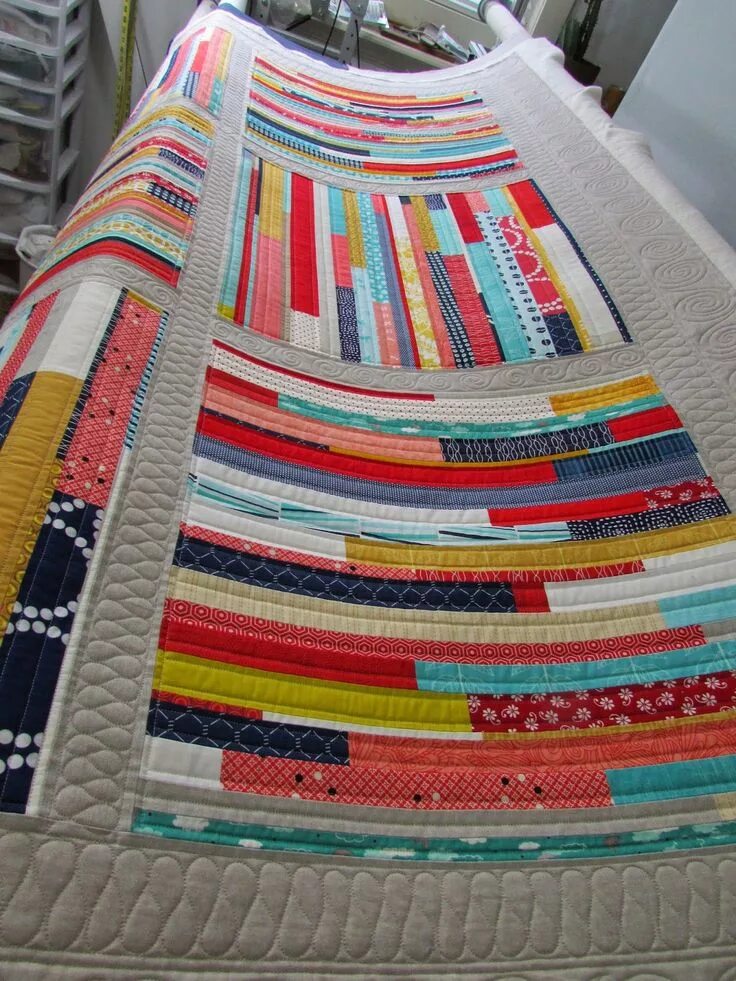 Пэчворк из полосок ткани фото "Woven" quilt by Kati Spencer in Scraps, Inc. Quilts, String quilts, Strip quilt