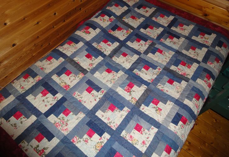 Пэчворк одеяло из темных тканей фото Quilt Quilts, Denim quilt, Cute quilts