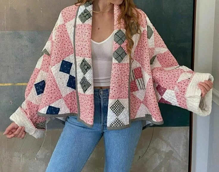 Пэчворк одежда фото Pin by Crafting with Family on Craft Room Quilted clothes, Jacket pattern sewing