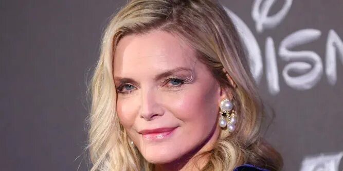 Пфайффер фото сейчас Michelle Pfeiffer swears by this $49 makeup product for hiding imperfections