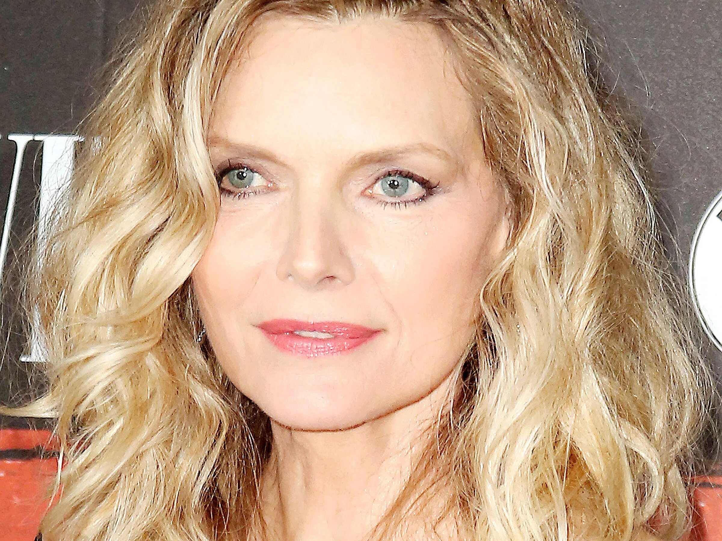 Пфайффер фото сейчас Michelle Pfeiffer accepte de faire son âge - Closer