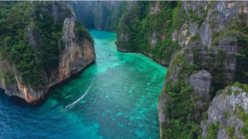 Пхукет остров пхи пхи фото Explore the Picturesque and Pristine Beaches of Thailand’s Phi Phi - Klook Trave