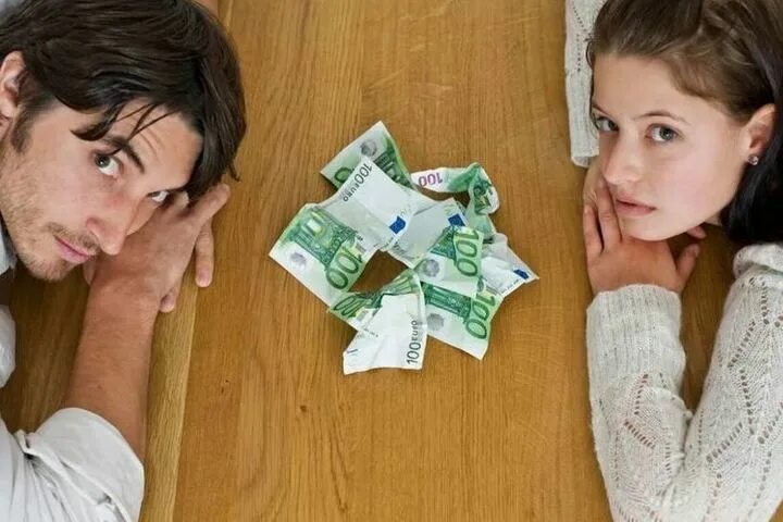 Плачу деньги за фото Право имею" в Германии: Когда квартира общая, а доходы - врозь - МК Германия