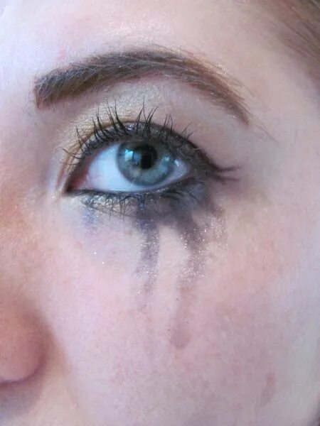 Плачущий макияж как сделать Technique: Fake Tears