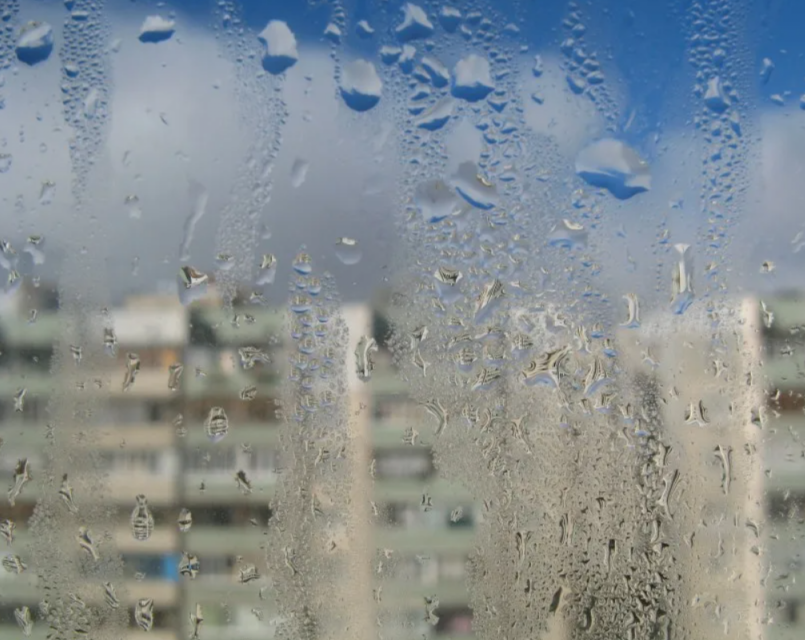 Плачут окна фото Плачут окна, устранение запотевания окна цена