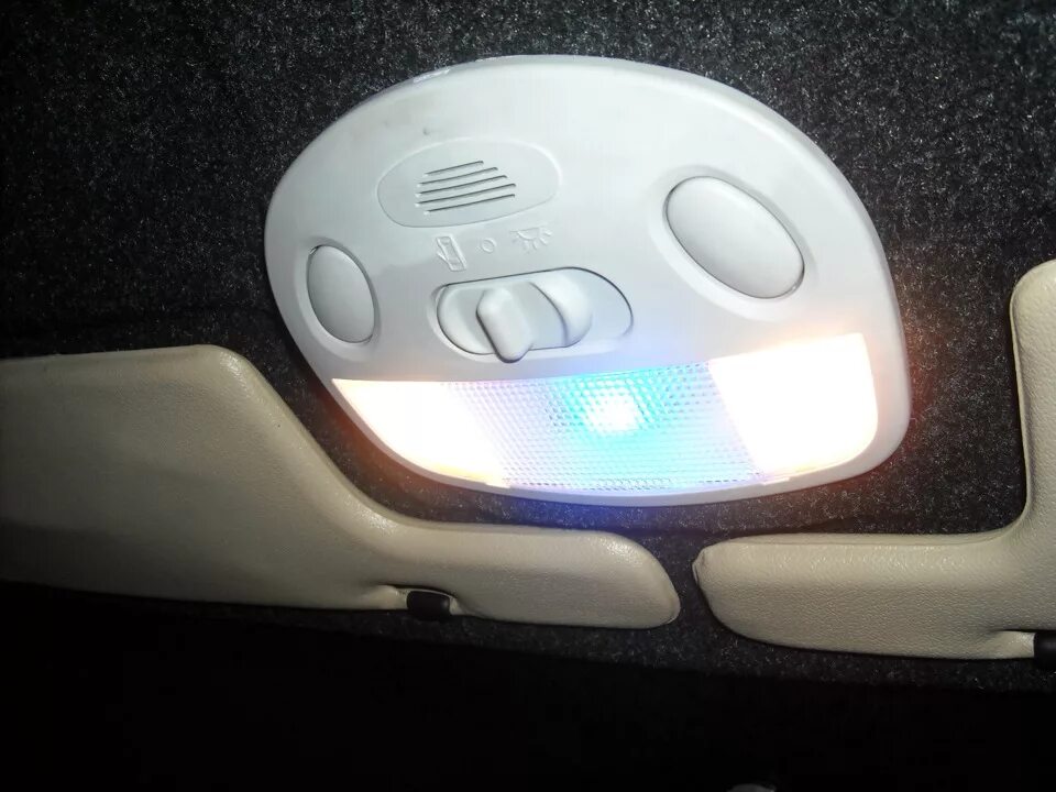 Плафон освещения салона ваз 2114 тюнинг ОБКЛЕЙКА МАШИНЫ ЧАСТЬ 8 (Салон в карпет, калино-плафон) - Lada 21099, 1,5 л, 199