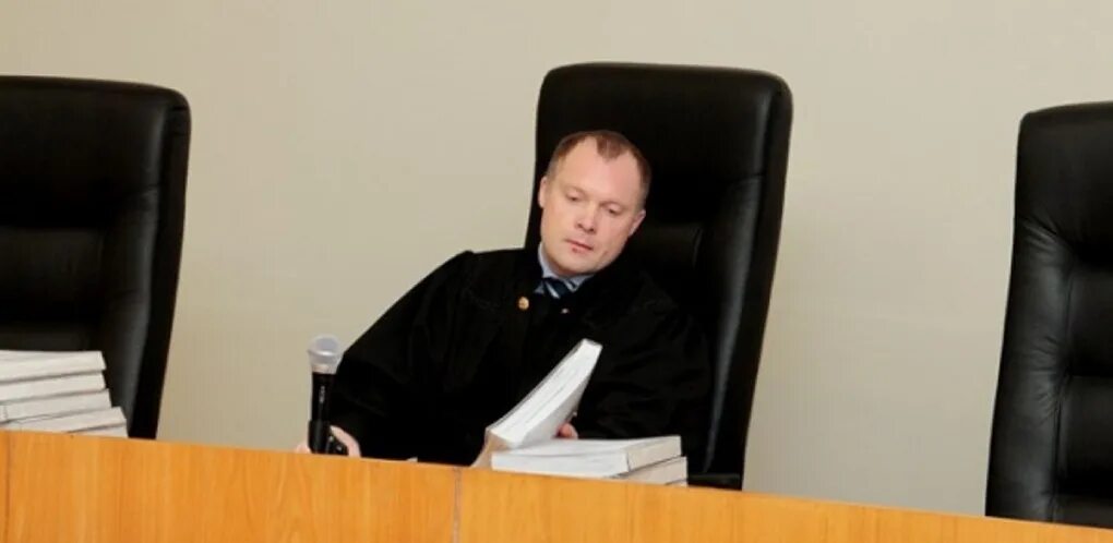 Плахин юрий николаевич омск судья фото Суд кировского района омск