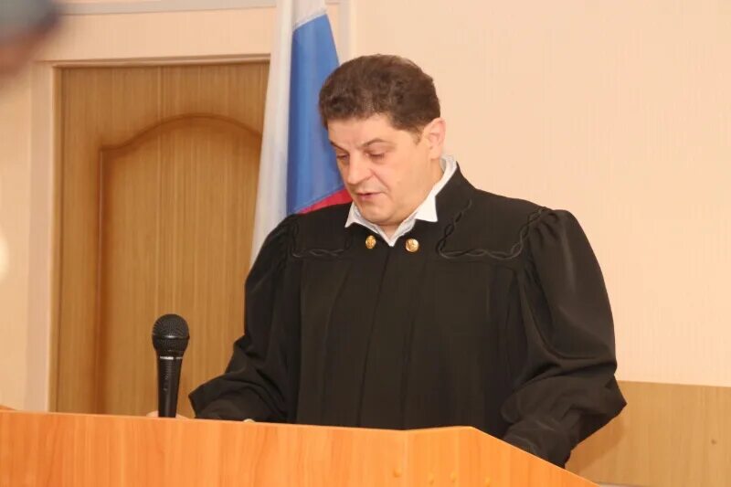 Плахин юрий николаевич омск судья фото Судья выносит приговор Гамбургу Омск-информ