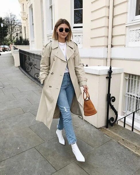 Плащ с джинсами и кроссовками фото женщины Coat, $215 at stories.com - Wheretoget Cute outfits with jeans, Coat outfits, Tr