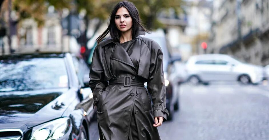 Плащ женский 2024 тренды фото Кожаный плащ - главная покупка октября