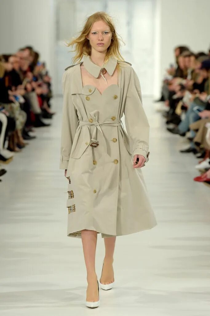 Плащ женский мода 2024 Maison Margiela RTW Fall 2017 A&w