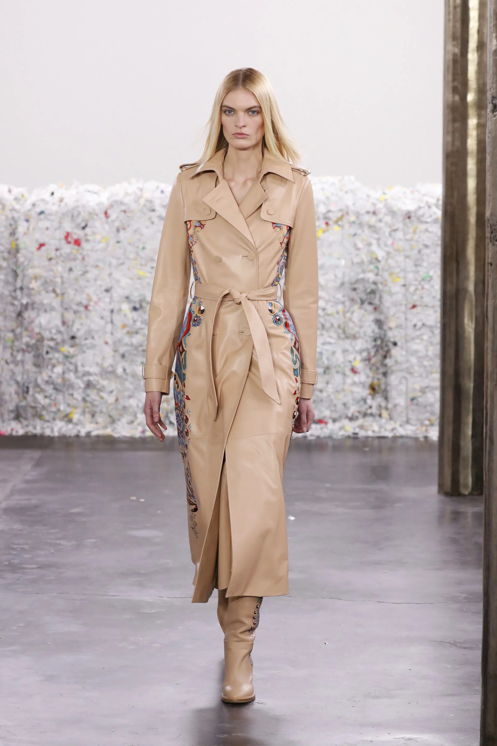 Плащ женский осень 2024 тренды Плащи тренд