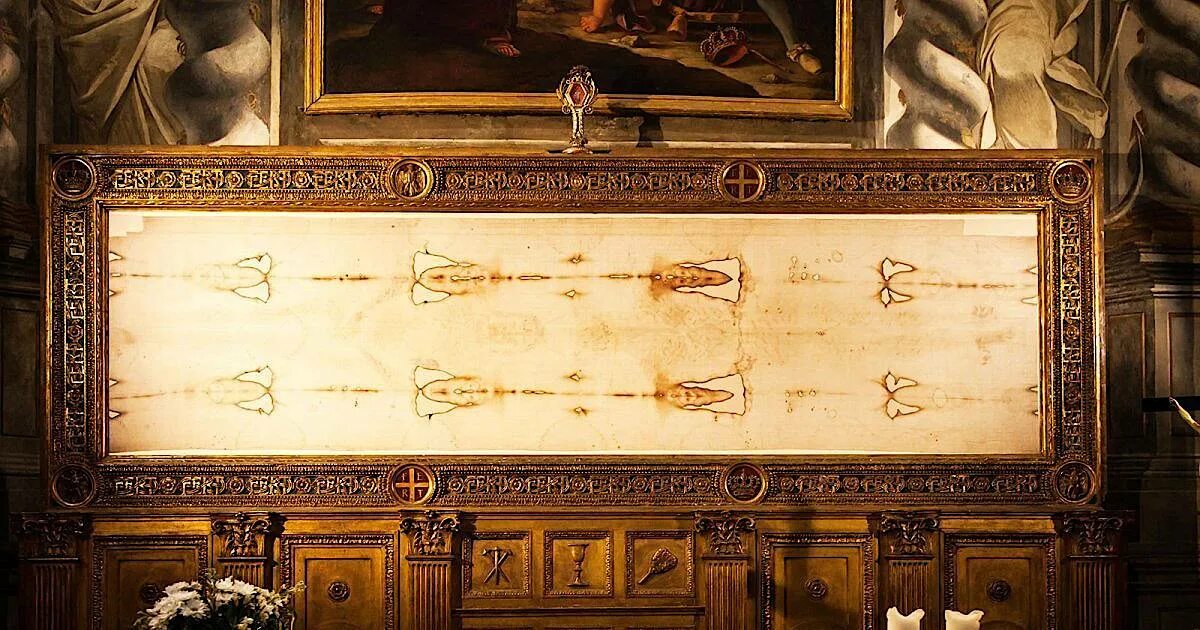 Плащаница иисуса христа фото в храме 5 загадочных артефактов, которые до сих пор ставят историков в тупик