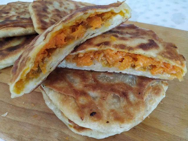 Плацинды молдавские рецепт с фото с тыквой Плацинда на простокваше со сладкой тыквой - пошаговый рецепт приготовления с фот