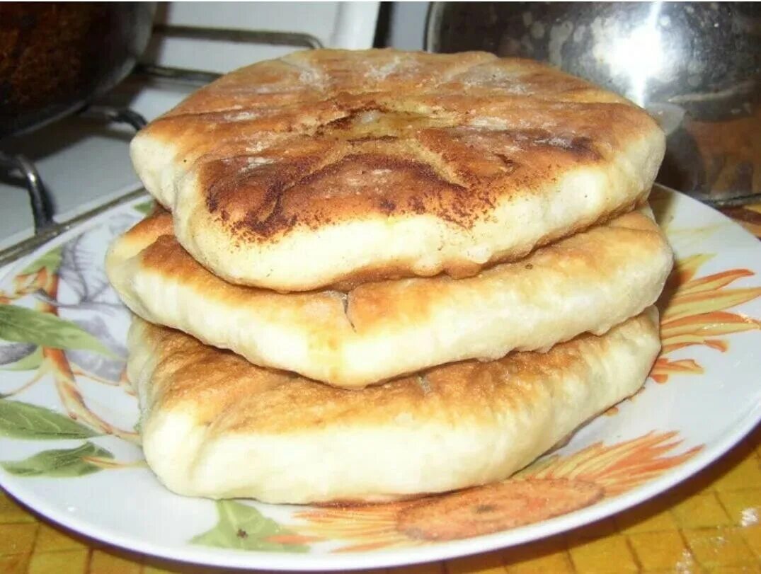 Плацинды с картошкой фото Плацинды с картофелем Ингредиенты: Для теста: * 1 стакан кефира * 2 стакана. Рец