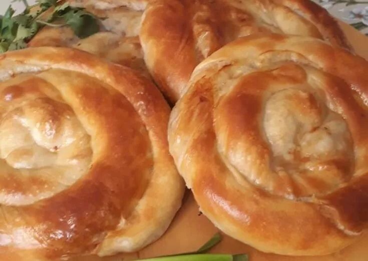 Плацинды в духовке фото рецепт Вертуты мясные Рецепт Лепешки, Еда и Сырные лепешки