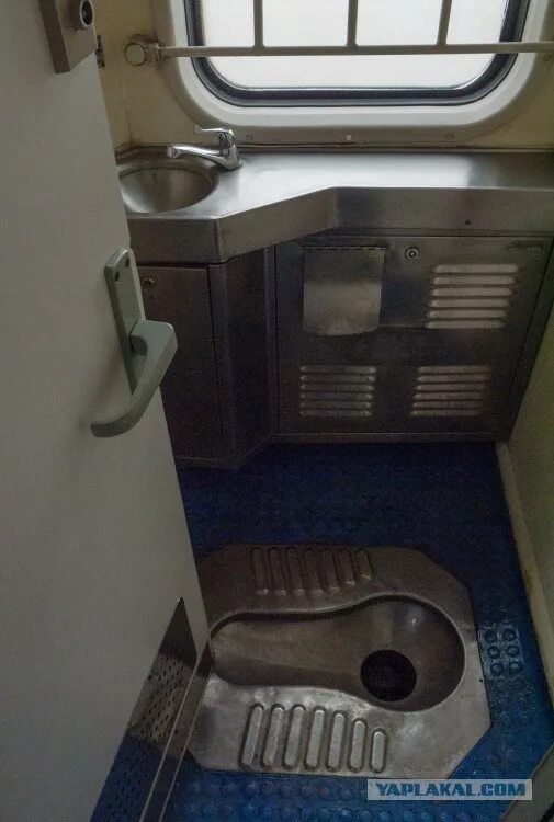 Плацкарт фото туалет Плацкартные вагоны: китайские и русские - ЯПлакалъ