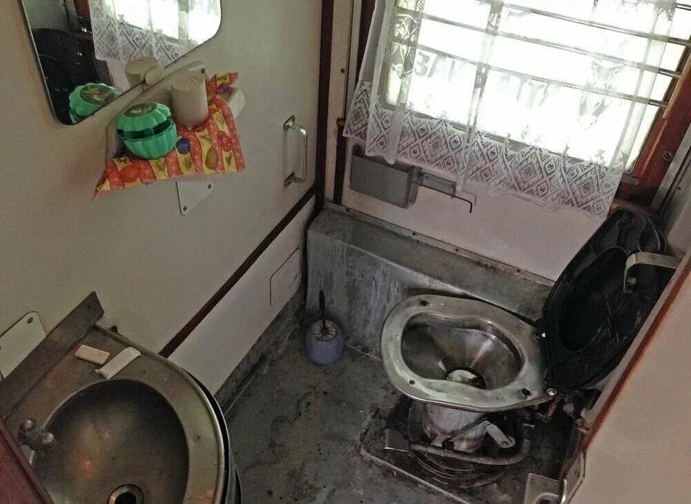 Плацкарт фото туалет Поездки в поездах СССР - не забыли ли вы это "счастье"? Самый неприятный момент 