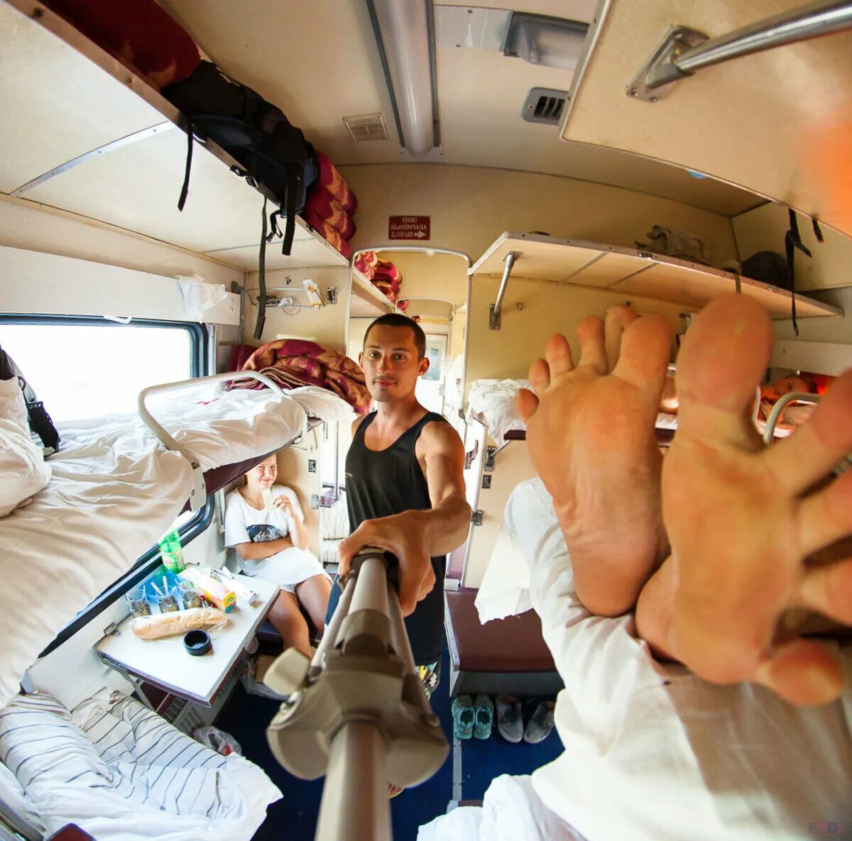 Плацкарт фото внутри как выглядит Лайфхак, как ехать в поезде с детьми, чтобы они не шумели Батя в шоке Дзен