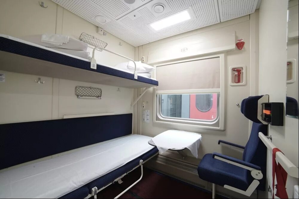 Плацкарт симферополь москва фото Видео: В тоннелях Севастополя испытали двухэтажный поезд - Российская газета