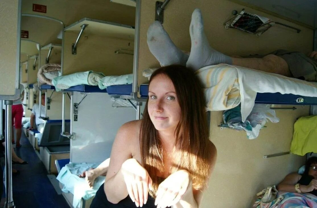 Плацкарт в поезде фото 2024 В плацкарте вообще всегда весело) Женские мысли Фотострана Пост № 2336671404