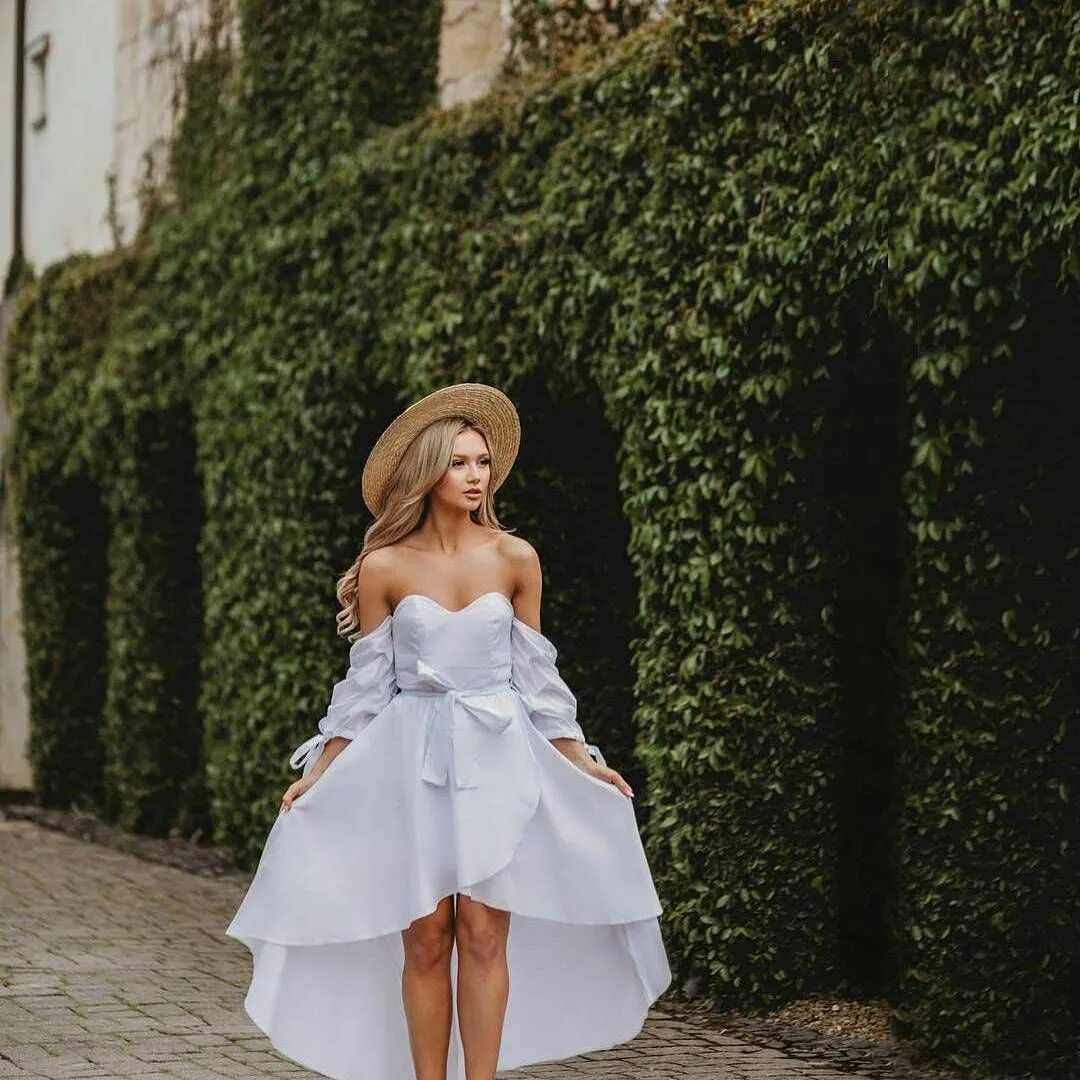 Платье фото дня Yay or Nay??? Credit @stephanie_danielle #dresses.up.now (With images) Pretty li