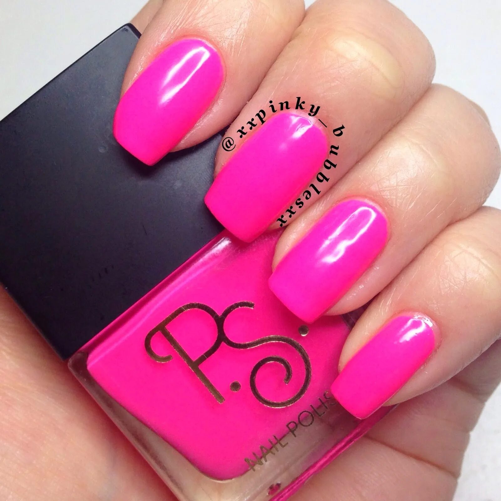 Платье фуксия маникюр цвета Цвет ногтей фуксия - 63 фото