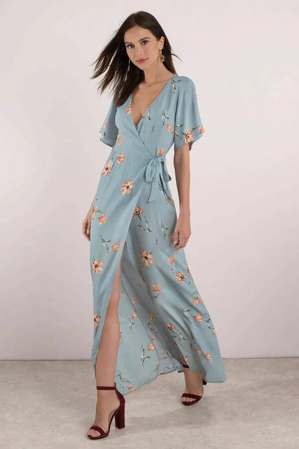 Платье халат фото Looking for the Layla Blue Multi Floral Maxi Dress? Find Day Dresses and more at