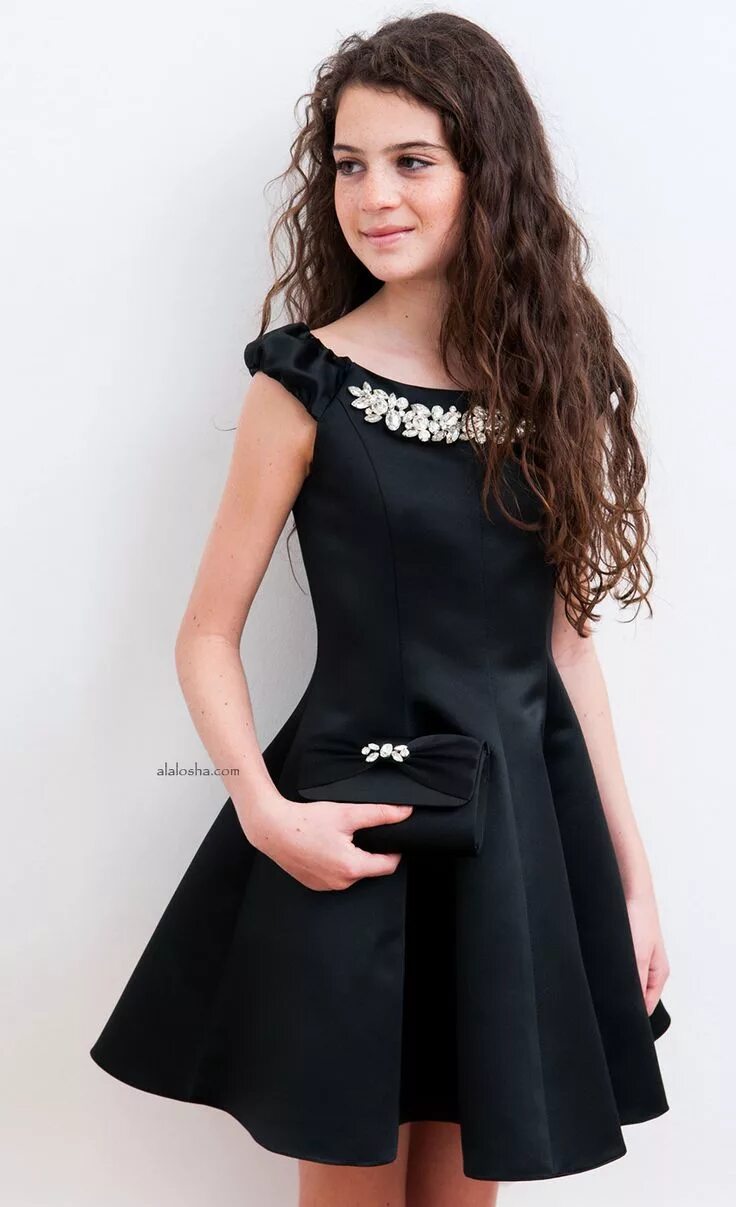 Платье подростки фото VOGUE ENFANTS: Your special girl will go crazy for these dresses from David Char