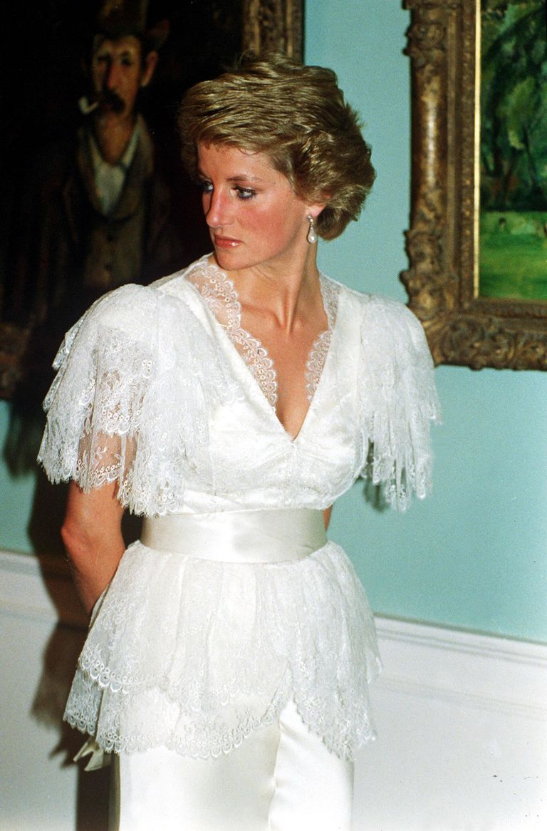 Платье принцессы дианы фото Princess Diana Was the Ultimate Royal Style Icon Princess diana dresses, Princes