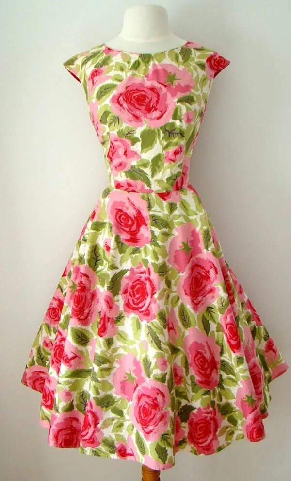 Платье роза фото Rose Print 1950's Dress Floral print dress summer, Vintage dresses, Fashion